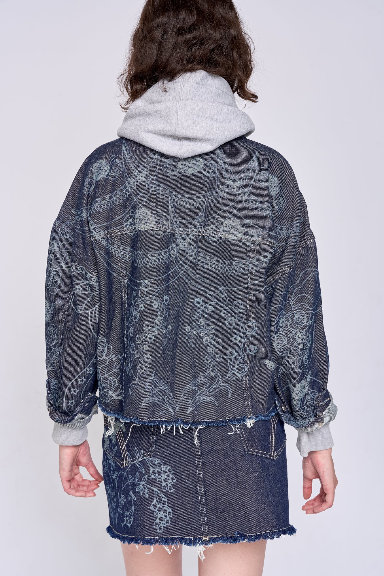 Laser Print Jacket 040