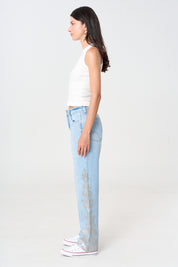 jean femenino azul claro con estampado