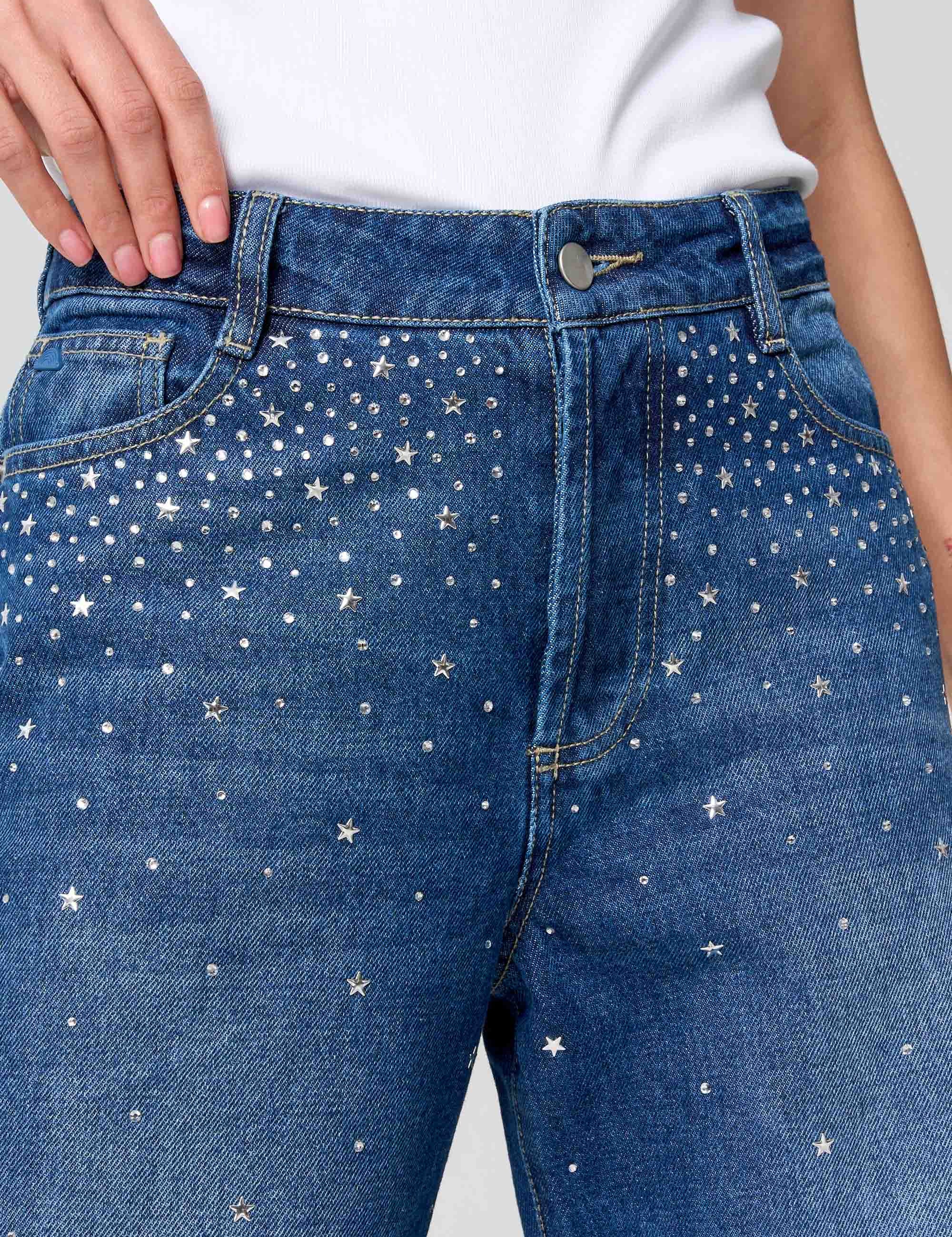 jean femenino oscuro con estrellas 