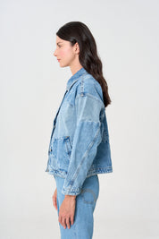chaqueta femenina en denim