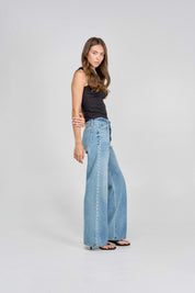 Blue spotted flare jean 184