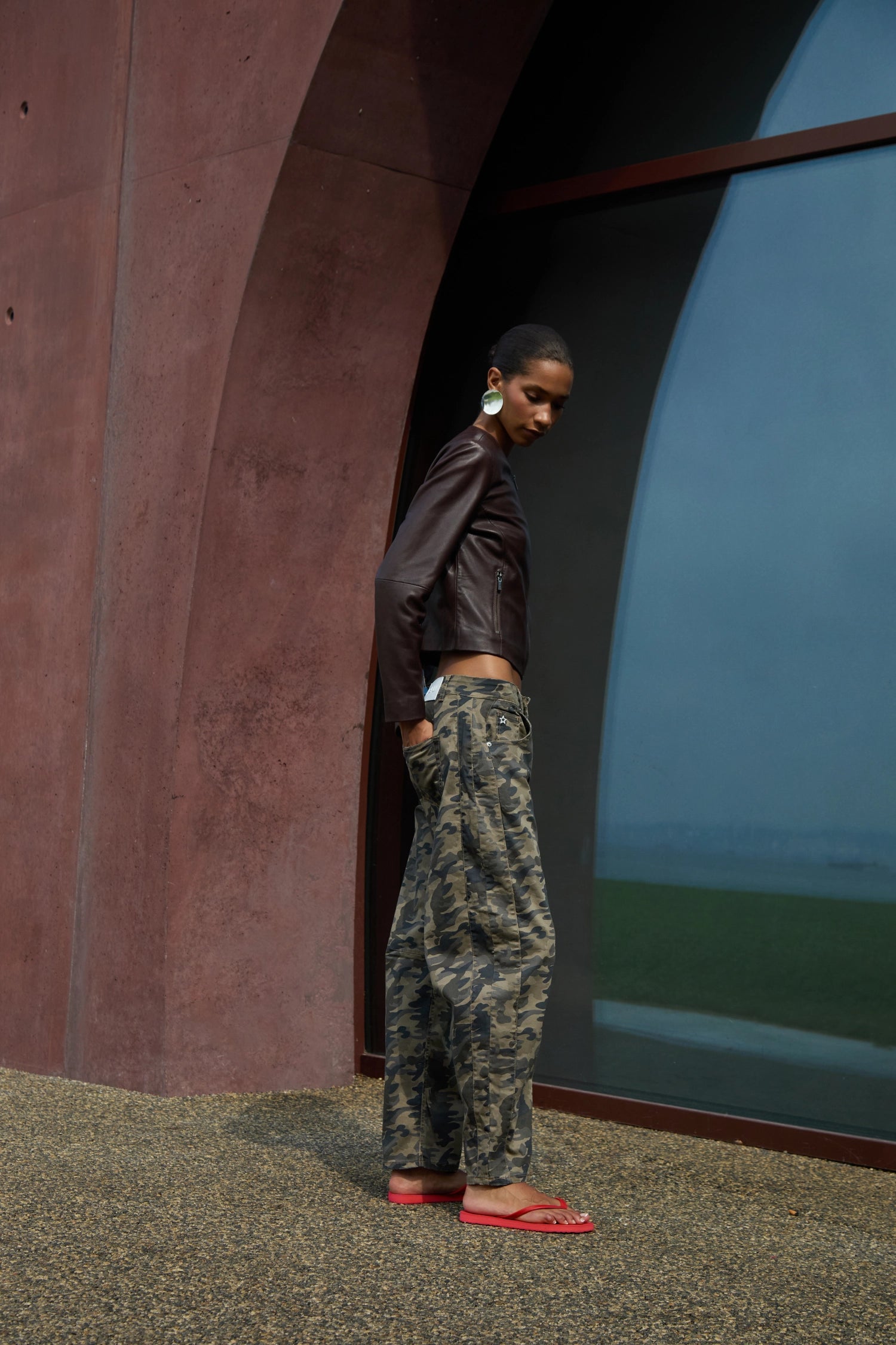 Camo barrel jean 201