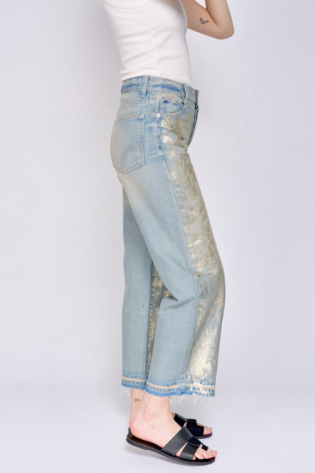 The new Shiny Wide Jean 042