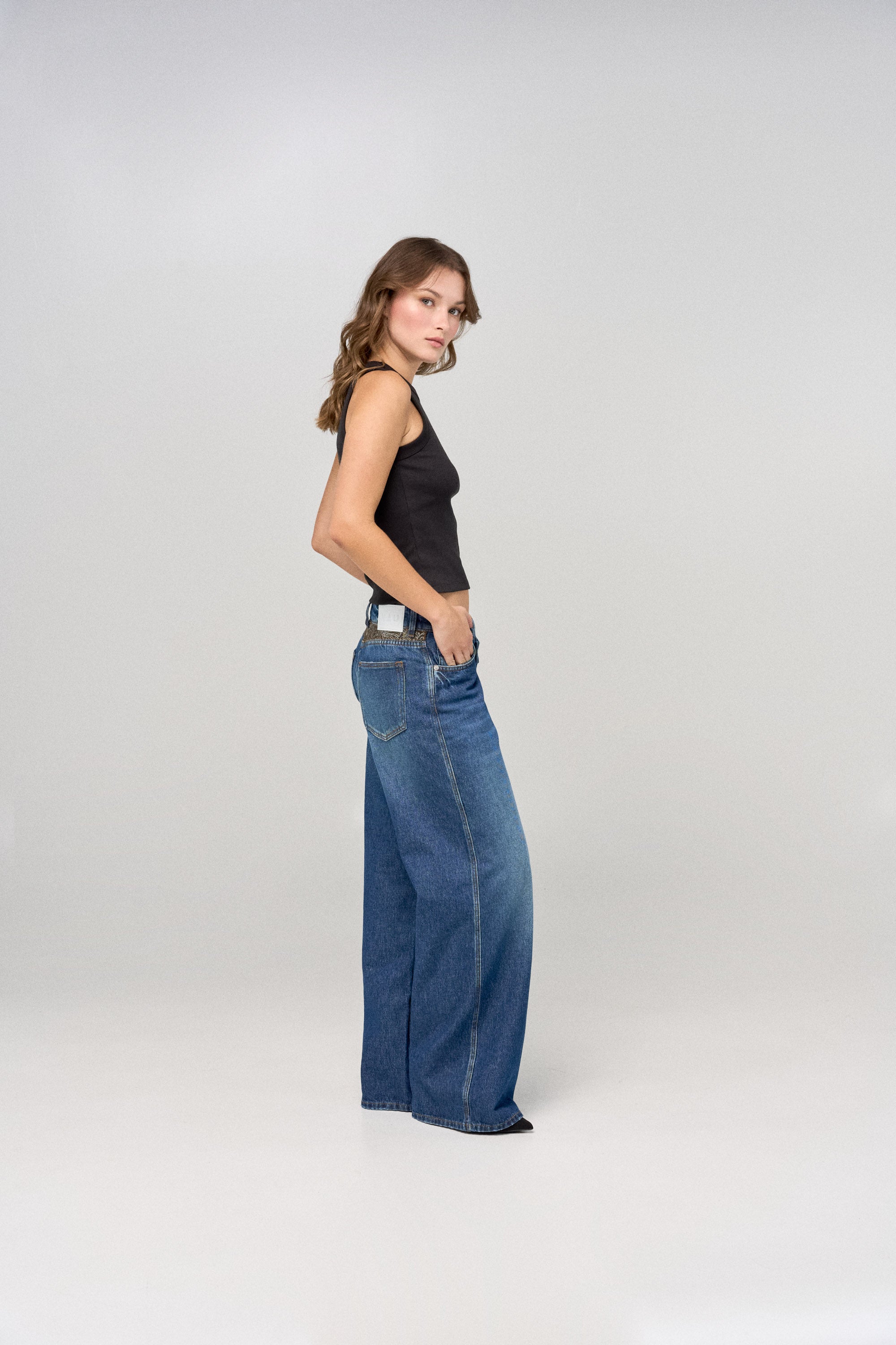 Woven flare jean 189