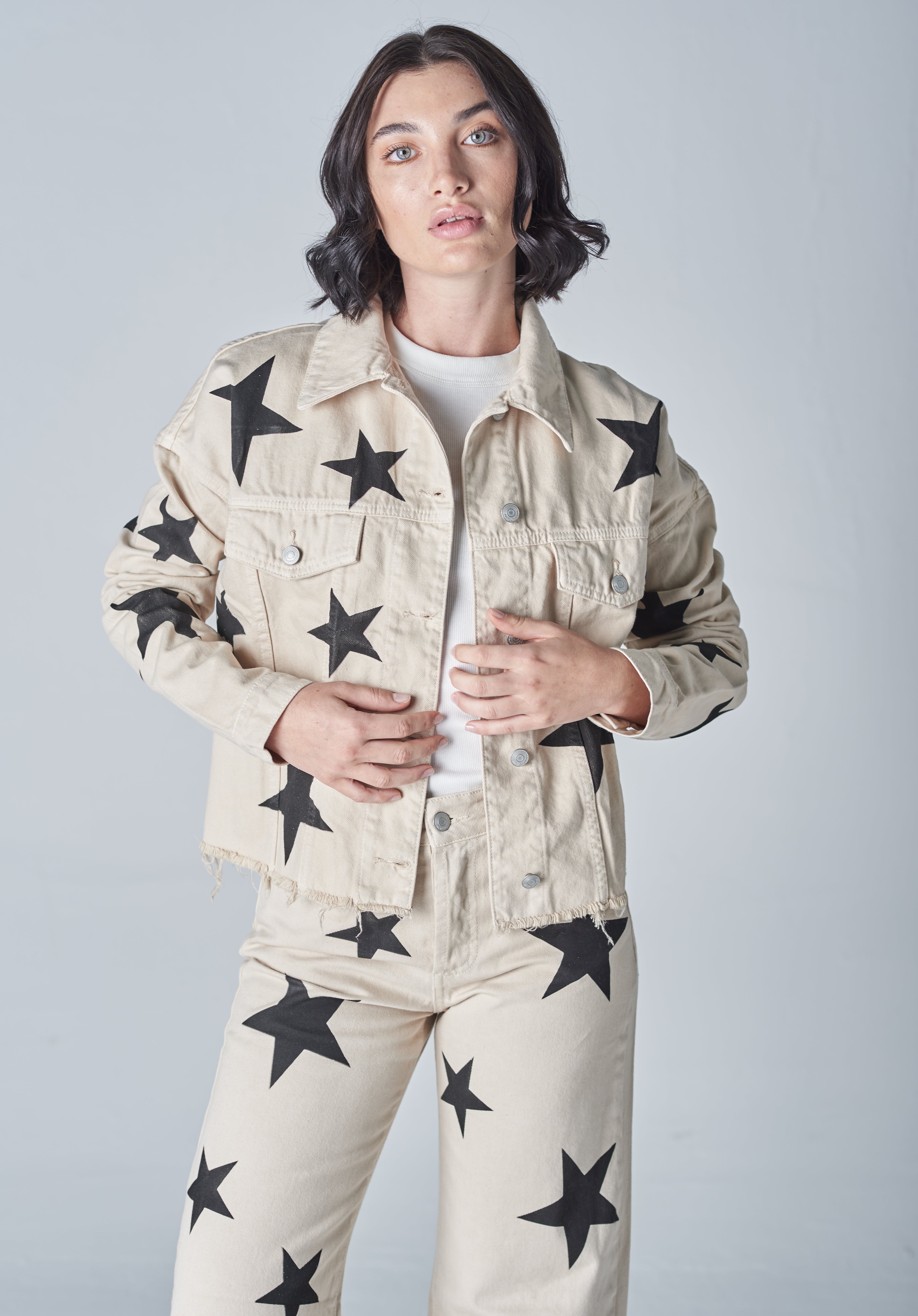 set de chaqueta de jean moderna y versátil y pantalon de jean