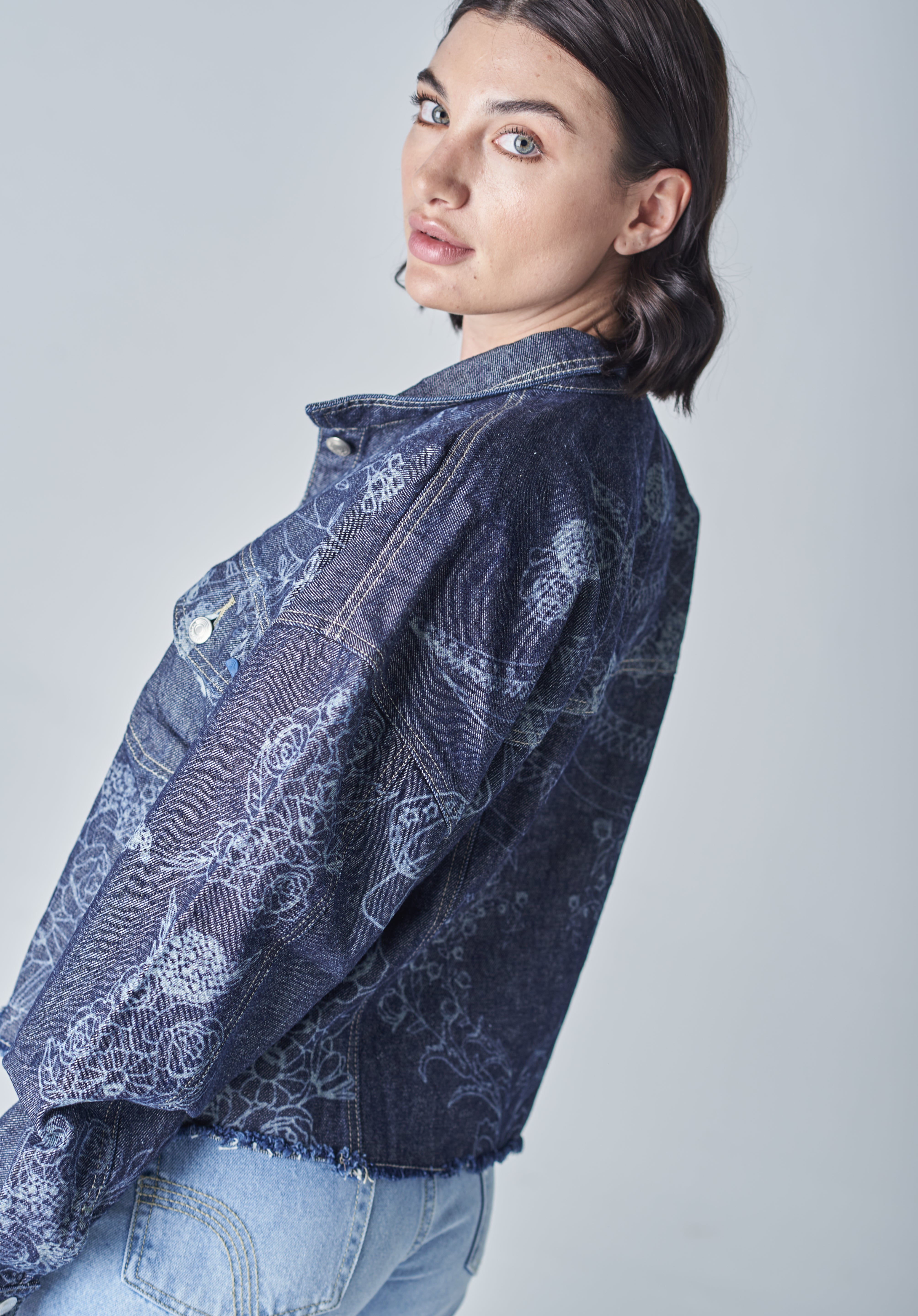 Laser Print Jacket 040