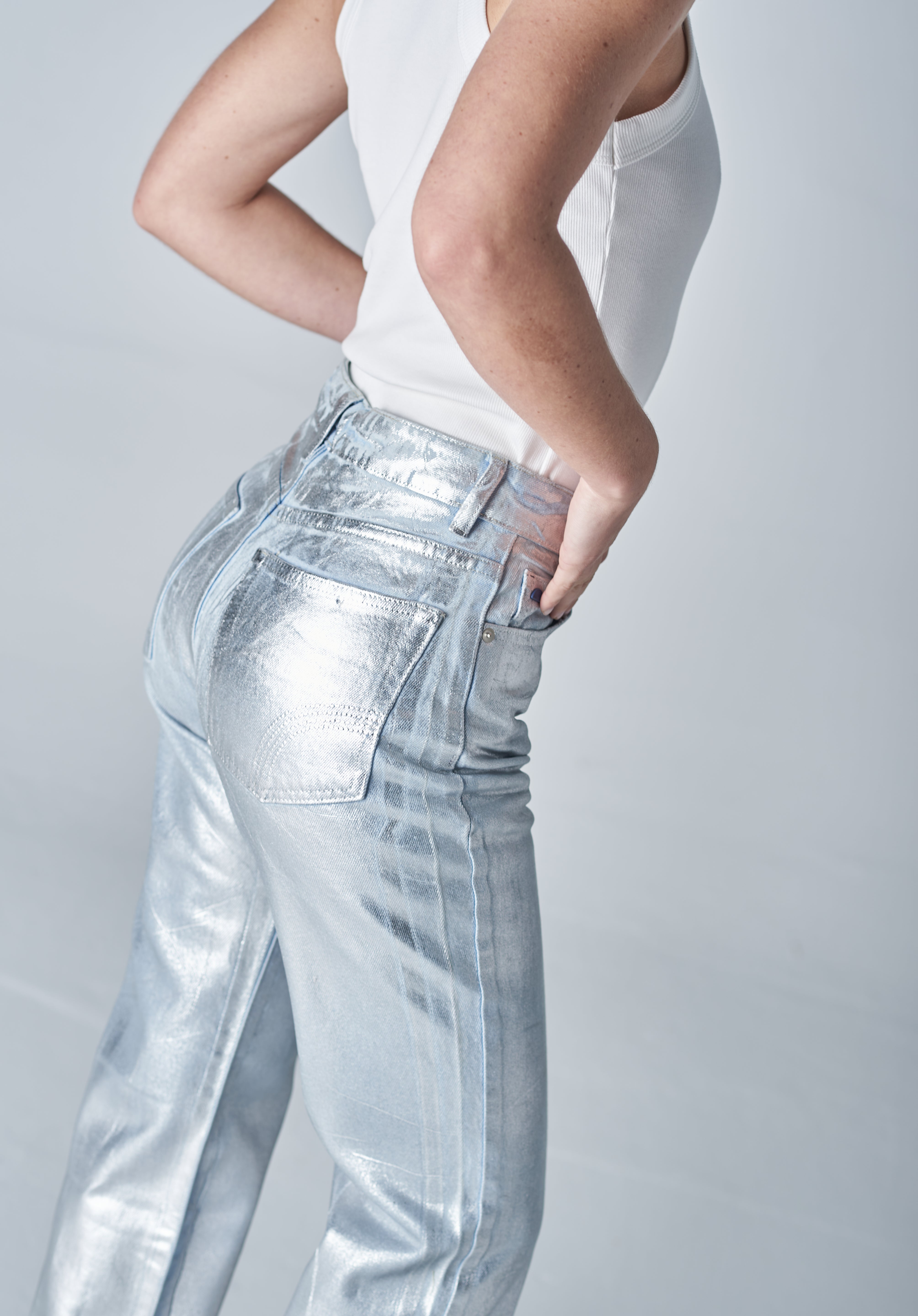 Shiny Straight Jean 034