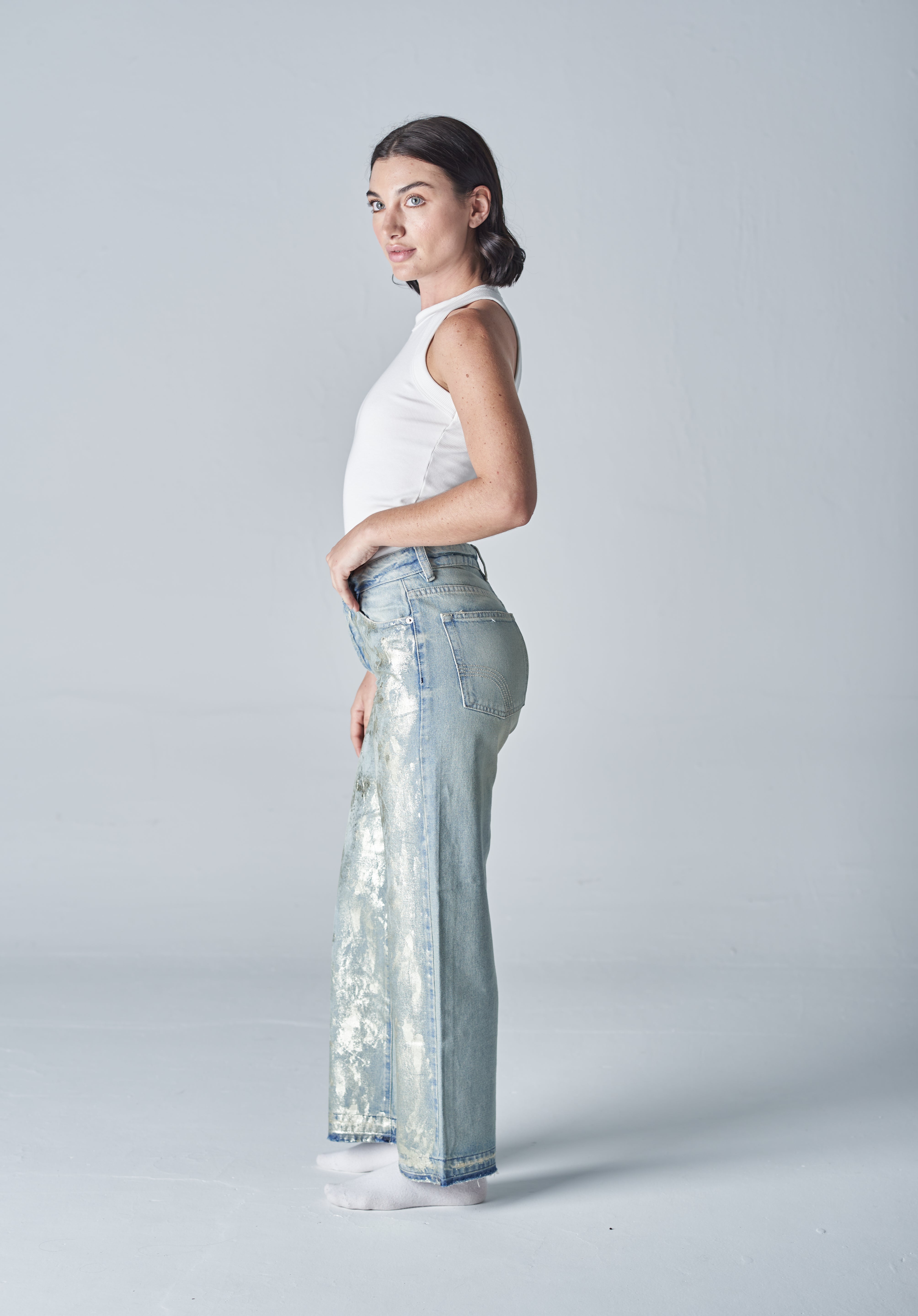 The new Shiny Wide Jean 042