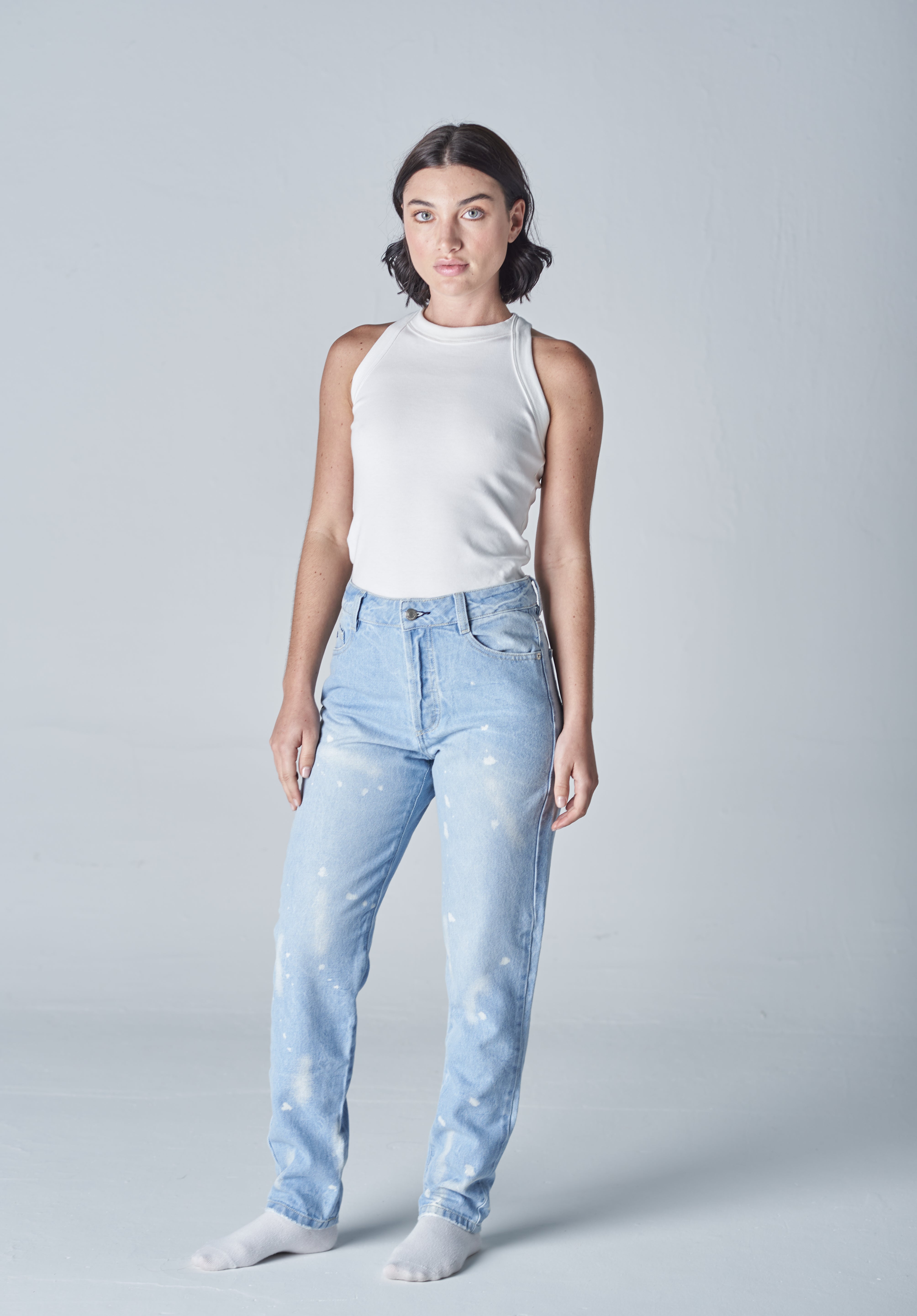 Pantalones mom jeans para mujer y estilo relajado, ideales para un look casual